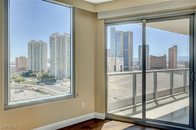 Building Photo - 222 Karen Ave