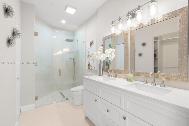 Building Photo - 15465 Lake Magnolia Pl