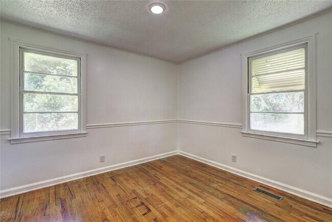 Building Photo - 3445 Doster Way