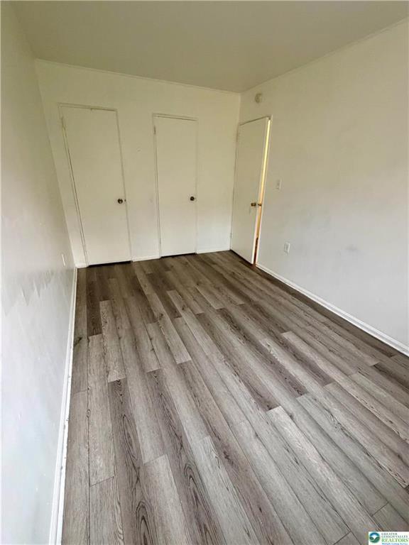 Building Photo - 689 W Brookdale St