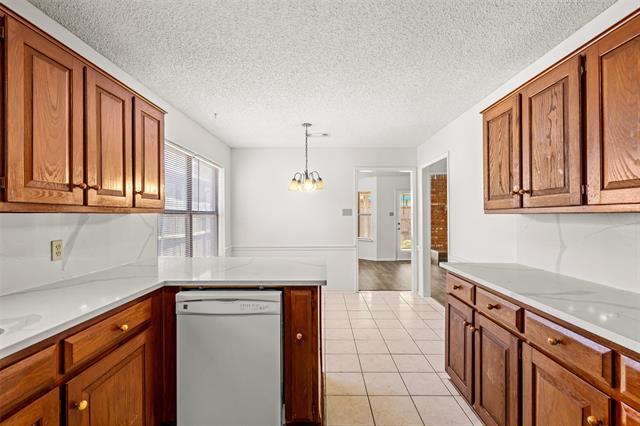 Building Photo - 4845 Barberry Dr