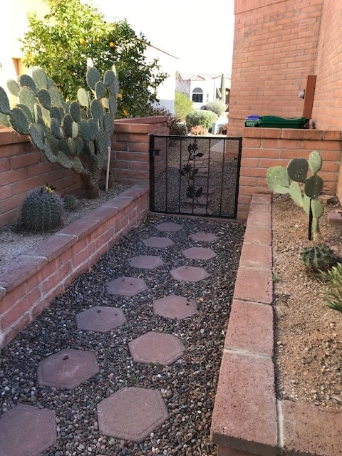 Pathway from backyard - 1301 N Mourning Dove Rd