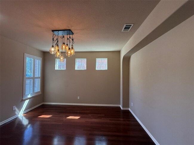 Building Photo - 9301 Castle Pines Dr