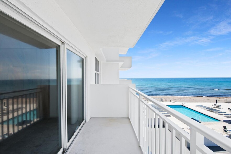 Building Photo - 4505 S Ocean Blvd