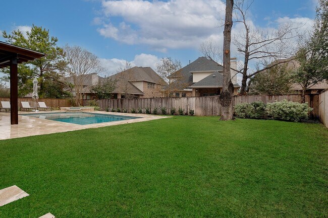 Building Photo - 18 Shallowford Pl