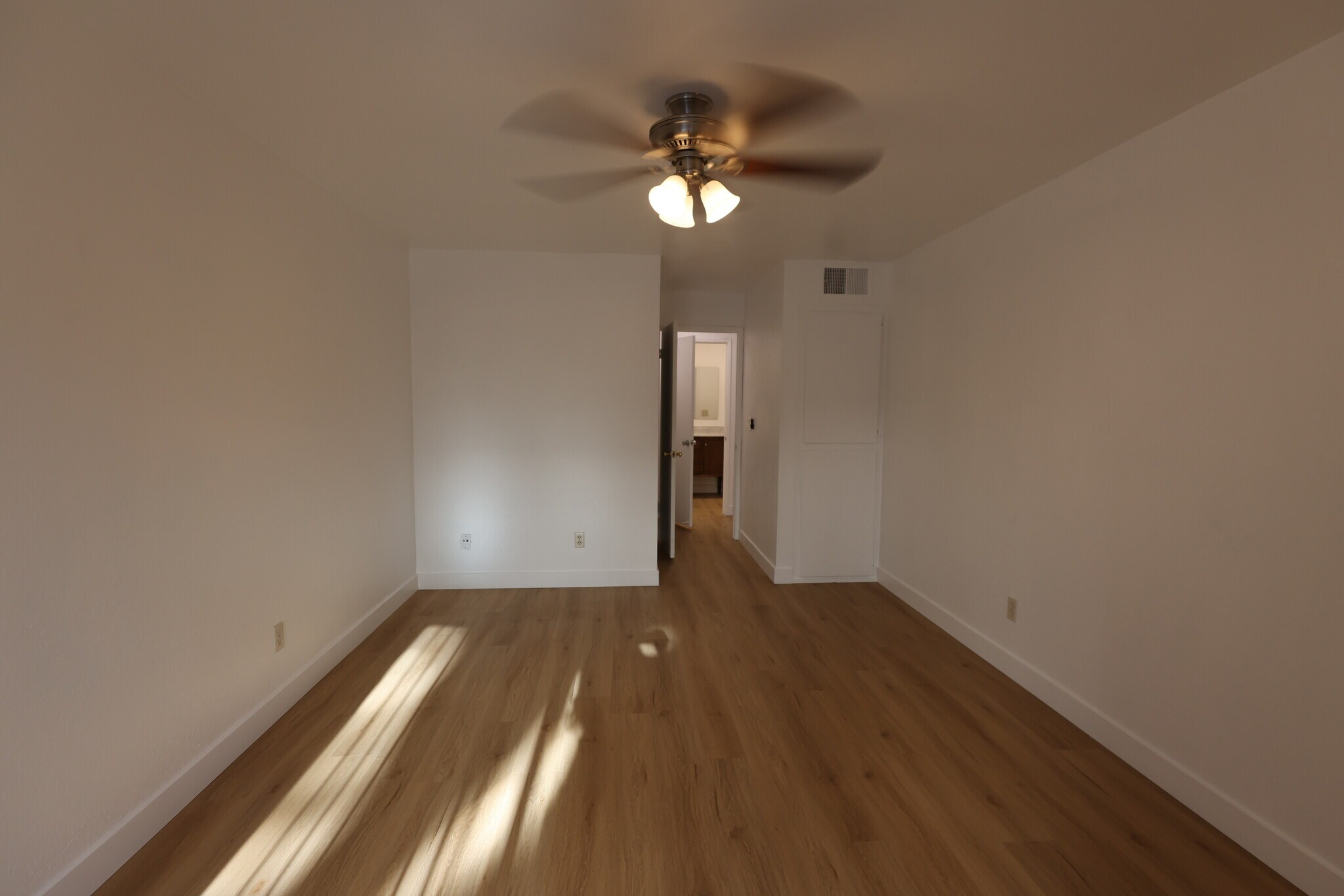 Building Photo - 4034 Nobel Dr