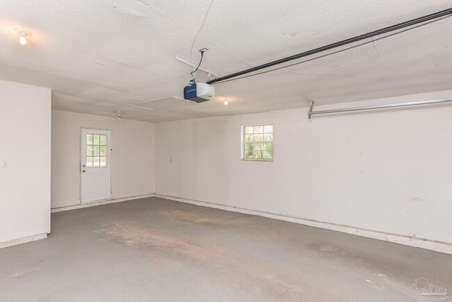 Building Photo - 2217 N 61st Ave