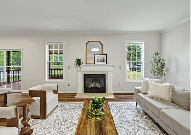 Building Photo - Spacious 5-Bedroom Living with Scenic View