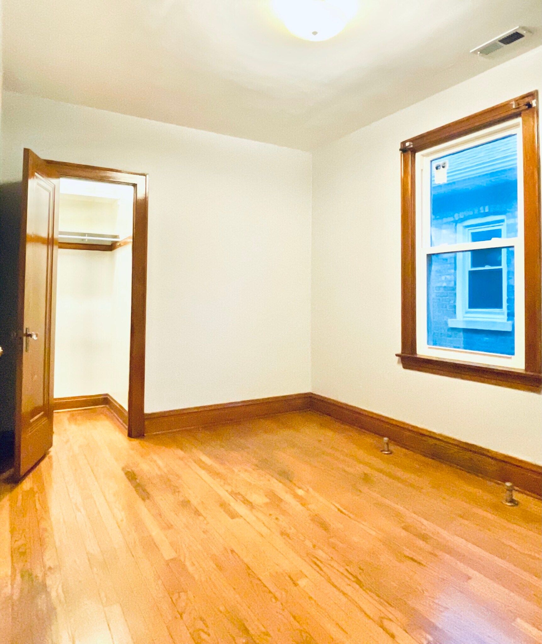 Building Photo - 4745 S Karlov Ave