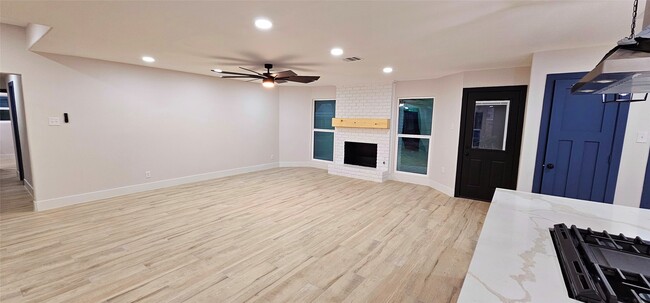 Building Photo - 18630 Prince William Ln