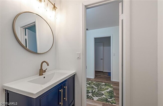 Building Photo - 1281 Diana Ave