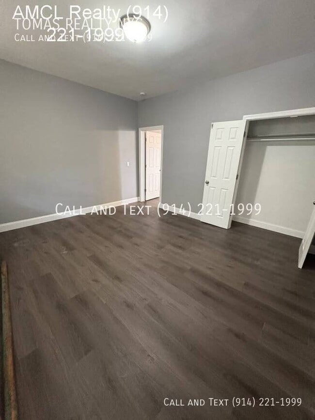 Building Photo - 109 Linden St