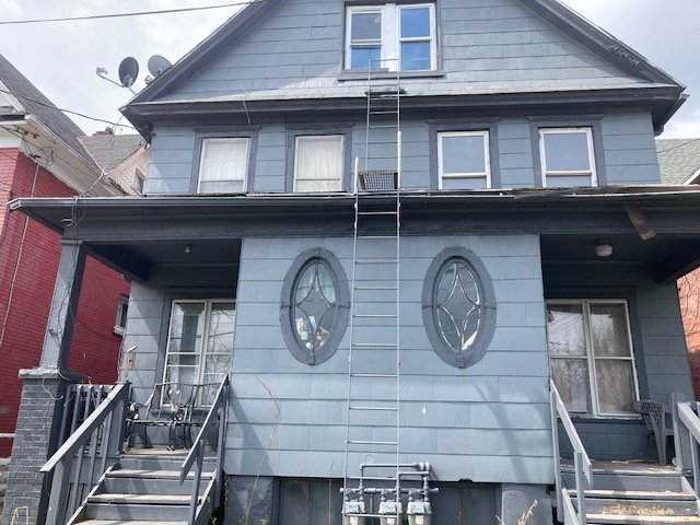 Building Photo - 438 8th St