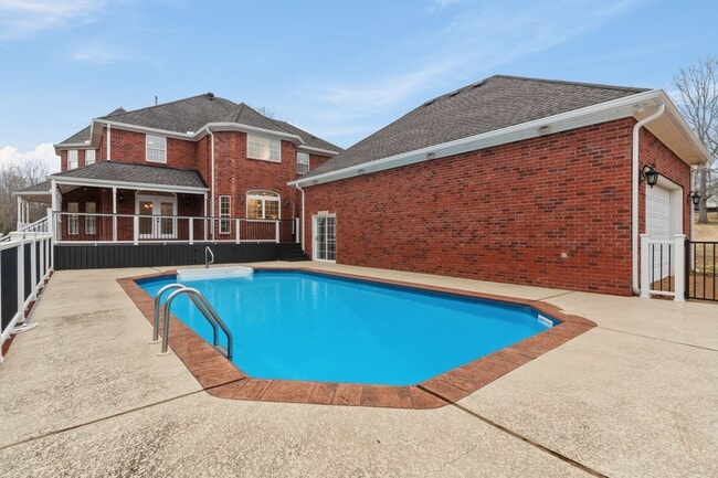 Building Photo - 111 Rea Dr
