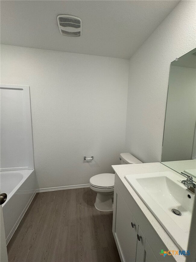 Building Photo - 317 Trinity River Holw