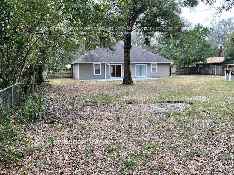 Building Photo - 101 E George St