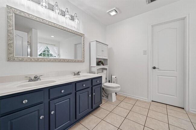 Building Photo - 3934 Brook Garden Ln