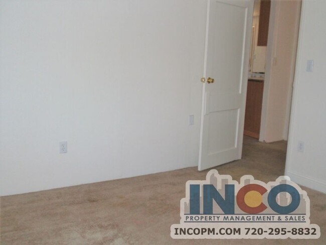 Building Photo - 1 Winona Ct