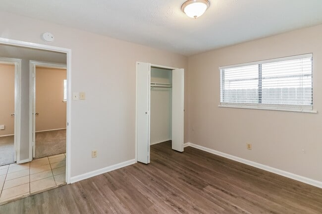 Building Photo - 15619 Loma Verde Dr