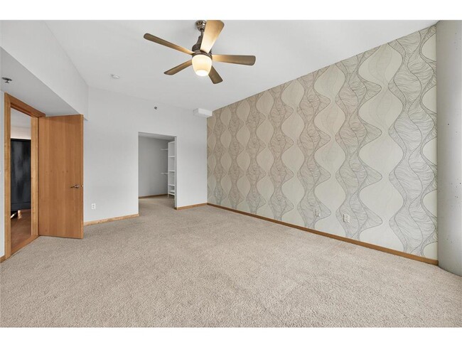 Building Photo - 111 N 4th Ave