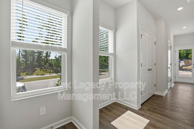 Building Photo - 149 Blue Melody Ave