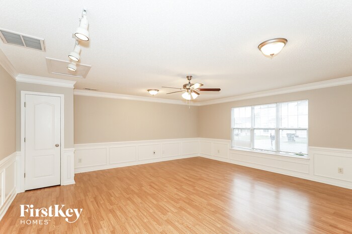 Building Photo - 885 Raindrops Rd