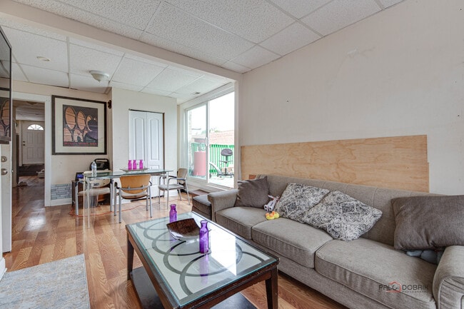 Building Photo - 3445 N Pulaski Rd