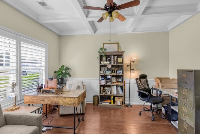 Building Photo - Spacious 4 Bedroom Home in Auburn