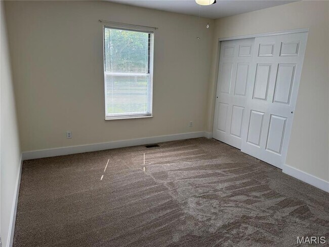 Building Photo - 962 Windstream