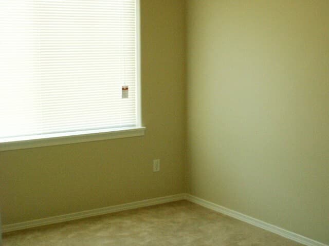 Building Photo - Gorgeous Single Family home in great condition with private patio at unbeatable Price!  - Coming ...