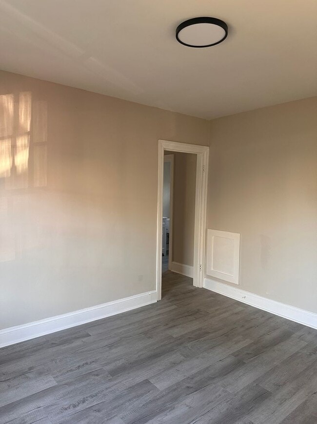 Building Photo - RENTAL HOME 3BD/2BTH