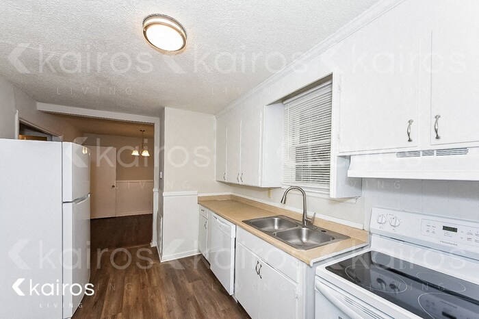 Building Photo - 400 George St