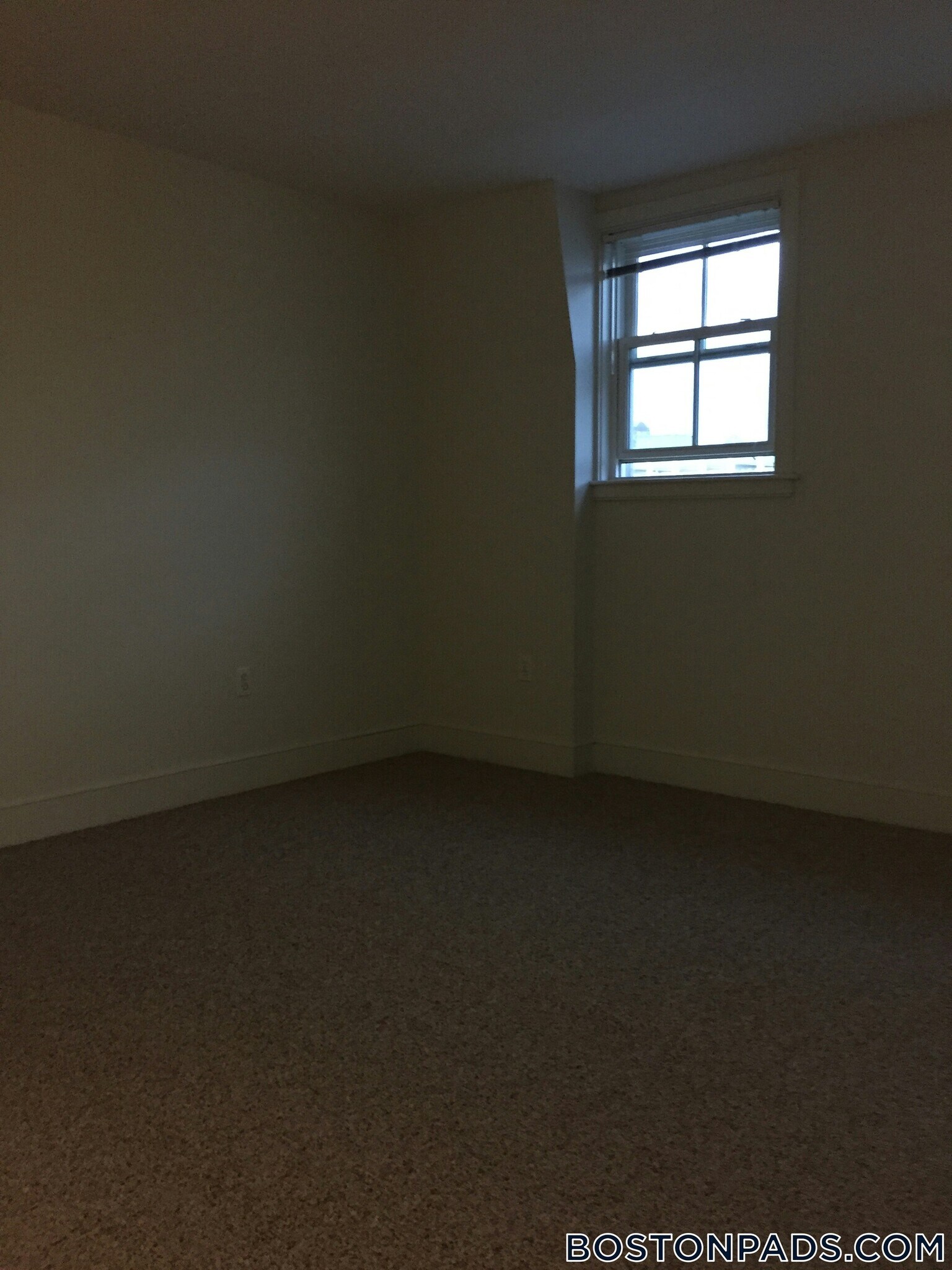 Building Photo - 110 Second St