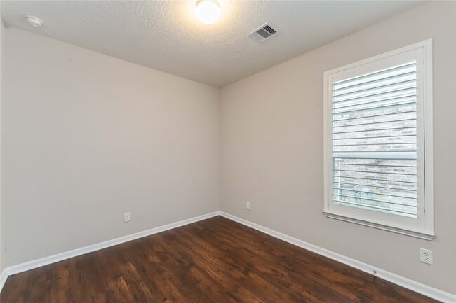 Building Photo - 5914 River Timber Trl