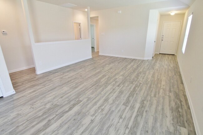 Building Photo - 13206 Withee Path Ln