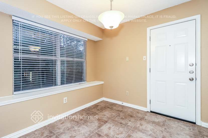 Building Photo - 4965 Briar Oaks Ln