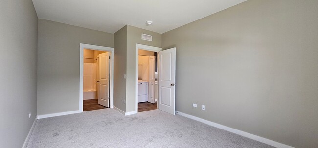 Building Photo - Chestnut - 2Br/2Ba Rental Home - First Floor