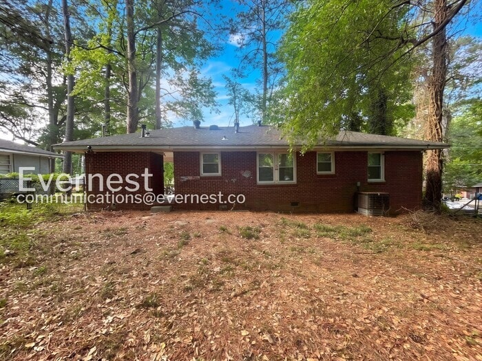 Building Photo - 386 Lindsey Dr SE