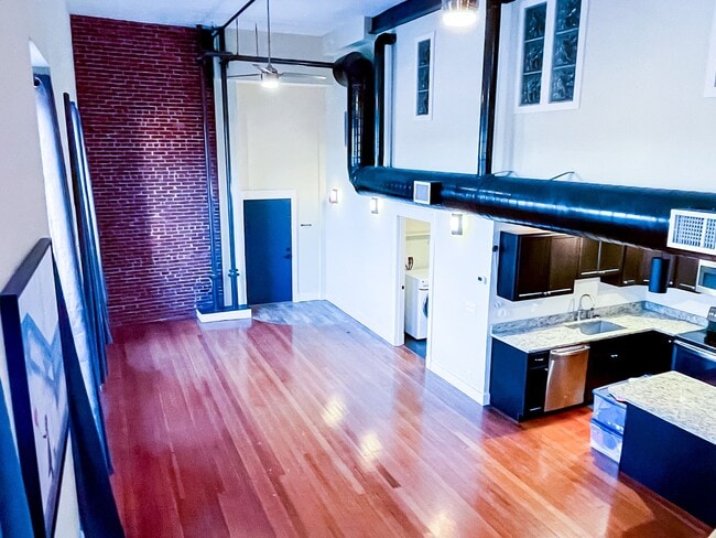 Building Photo - 340 Central Avenue