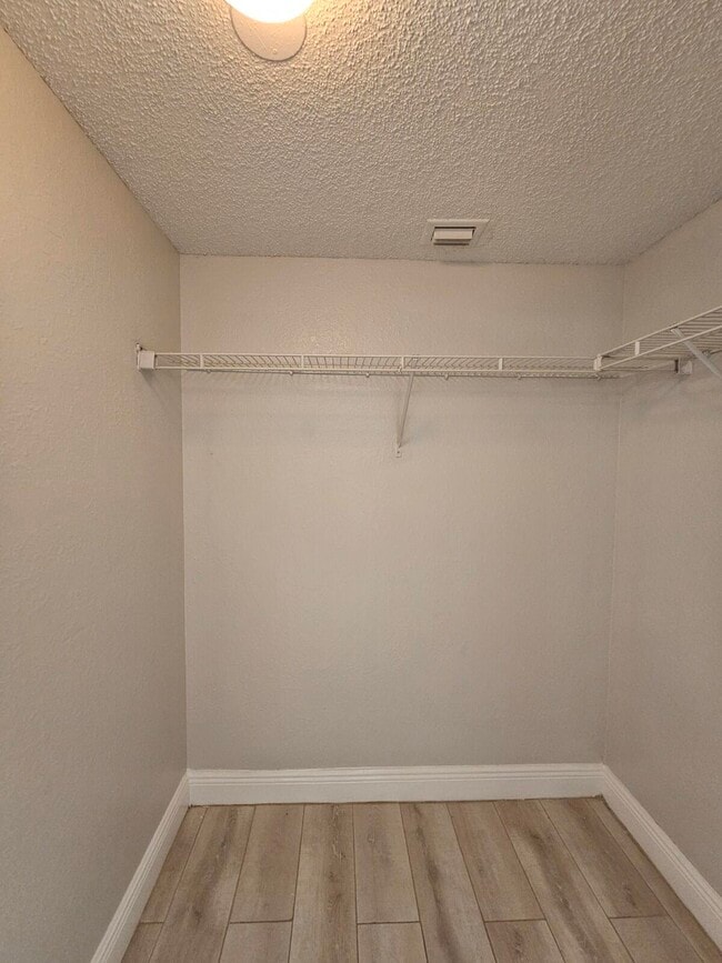 Building Photo - 1660 Windorah Way