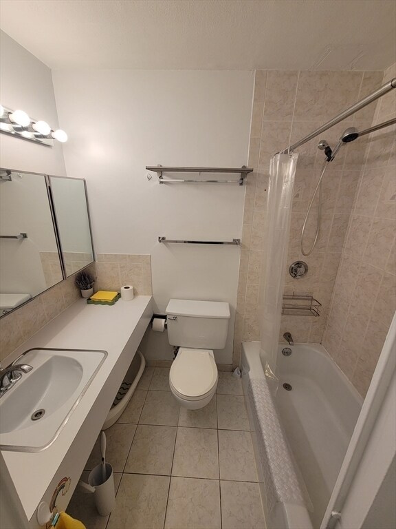 Building Photo - 65 Babcock St