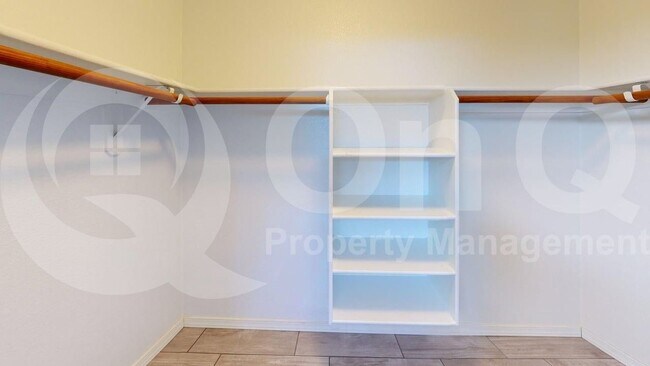Building Photo - 9462 N Scarlet Tanager Ln