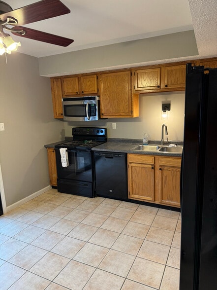 Building Photo - 3798 Treebrook Dr