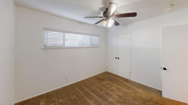 Building Photo - Charming Redlands Home