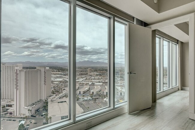 Building Photo - Sky Las Vegas-Strip/City/Red Rock Mtn Views from this Stunning 2Bd/2.5Ba Residence