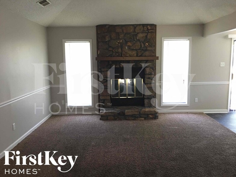 Building Photo - 5944 Bishop Dale Dr