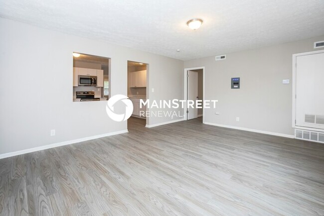 Building Photo - 1638 Clyde Pl