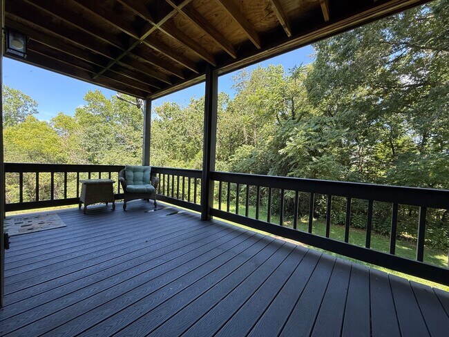 Building Photo - Condo in Lake Vista