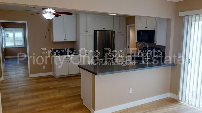 Building Photo - 15374 Calle Juanito