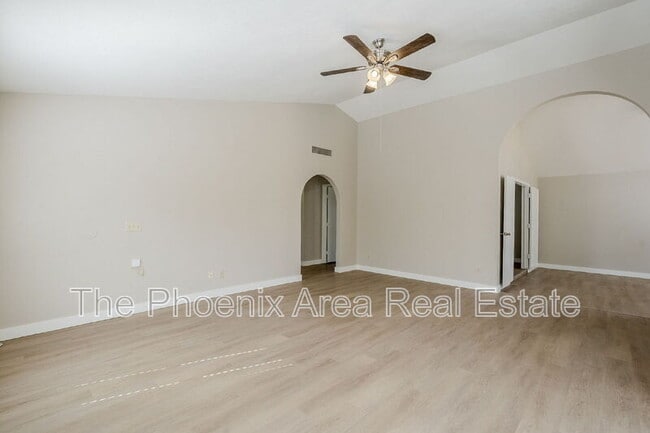 Building Photo - 3946 W Cindy St
